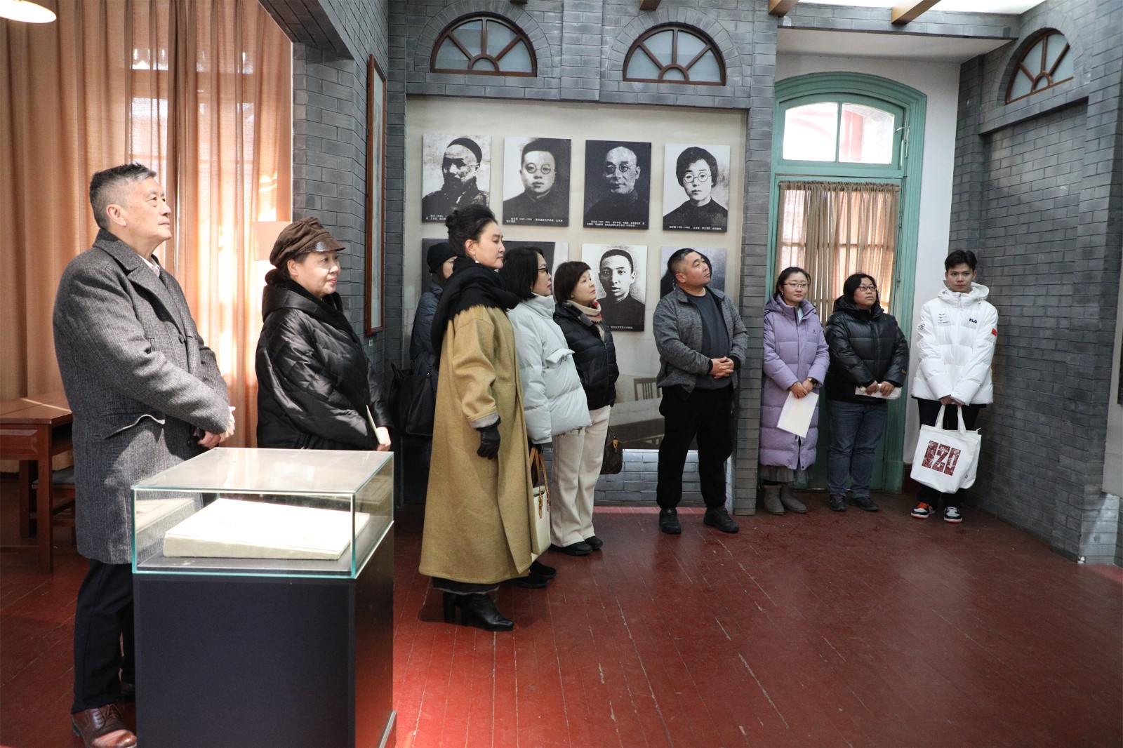 20240103253164.jpg 2E2A6672.jpg