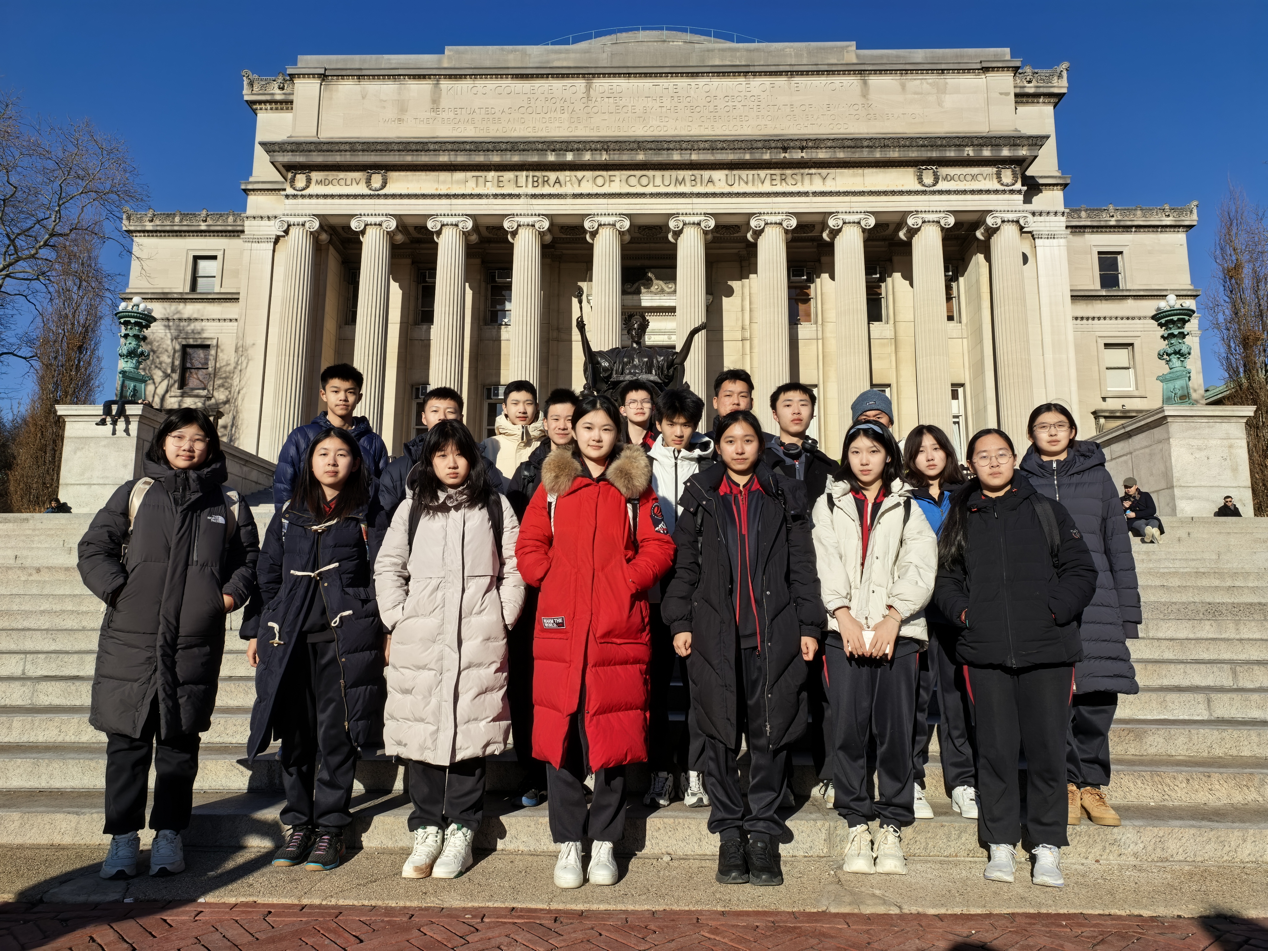 20250225703097.jpg 哥伦比亚大学校园.jpg